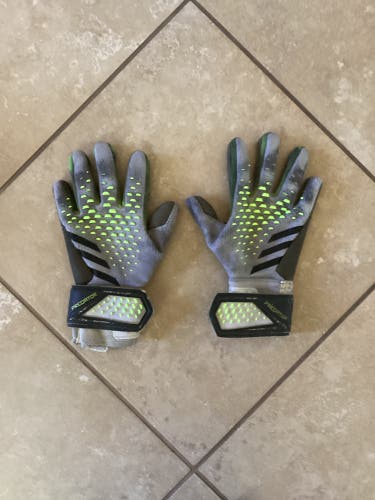 Medium/Large Adidas Goalie Gloves (Used)