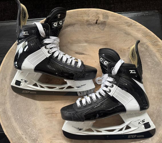 Black/White 2024 CCM Tacks 652 Pro Hockey Skates Regular Width 9 (Used)
