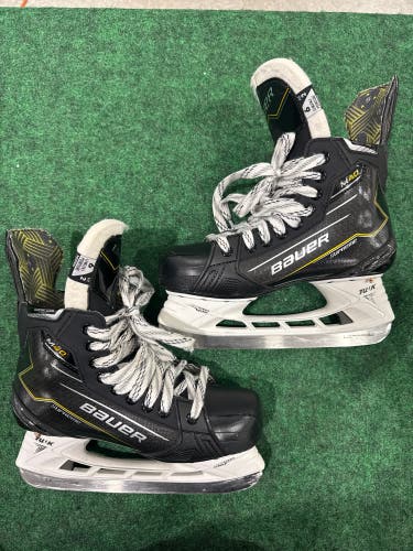 Intermediate Bauer Supreme M40 Hockey Skates (Fit 2) Size 6 (Used)