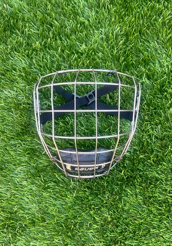 Medium Bauer Profile III Facemask Full Stock Cage (Used)
