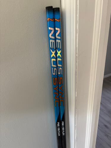 Intermediate Bauer Nexus Sync Right Handed Hockey Stick P92 55 Flex (New)
