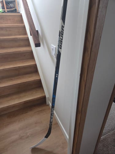 Hockey StickBauer Nexus 8000 - Left - P92 (Ovechkin) - 102 Flex/64" (Blade 1) *dressed as Nexus 1N*