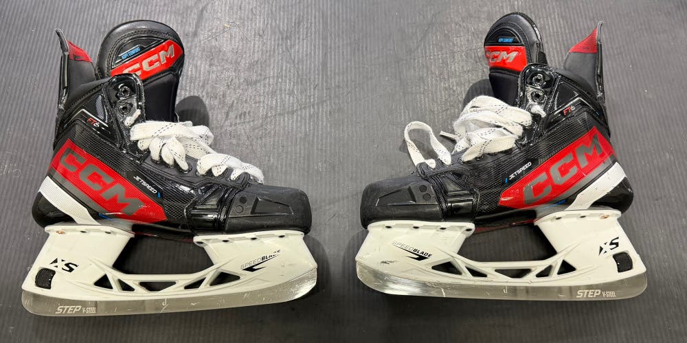 CCM JetSpeed FT6 Hockey Skates Wide Width 10 (Used)
