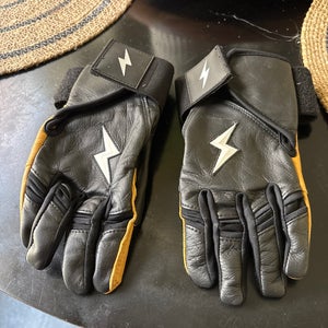 Youth Medium Batting Gloves (New)