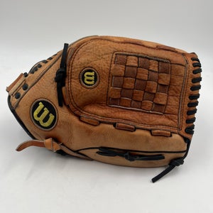 Wilson A2524 XXXL 14” Outfield Softball Baseball Glove