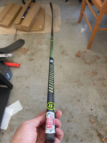 Intermediate Warrior Alpha LX3 Pro Right Handed Hockey Stick W28 55 Flex (New)