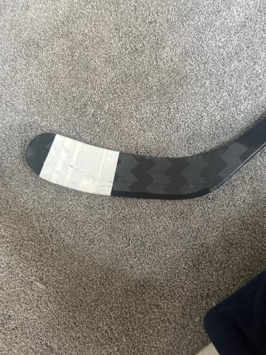 Senior CCM JetSpeed FT8 Pro Right Handed Hockey Stick P90TM 65 Flex (Used)