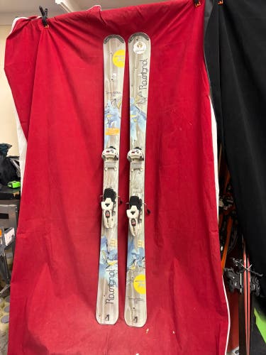 Skis: Rossignol 162 cm All Mountain Skis (Used)