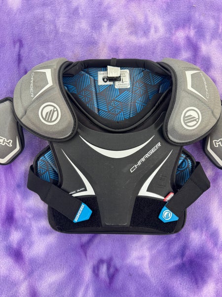 Small Youth Maverik Charger Shoulder Pads (Used)