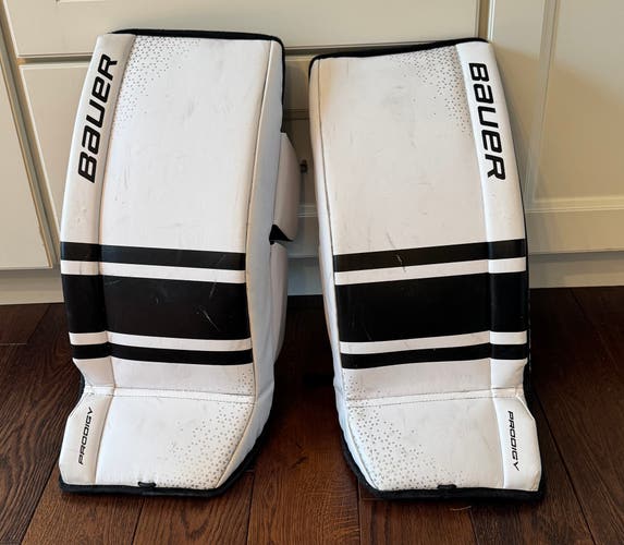 24" Bauer Prodigy Goalie Leg Pads (Used)