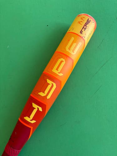 2025 Easton Hype Fire Composite Bat USSSA Certified (-5) 27 oz 32"