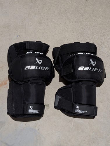Bauer (Used) Elite Knee Guards - Senior