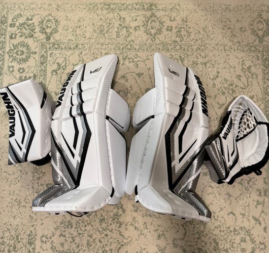 33" 2025 Vaughn VX1 Pro Carbon Regular Goalie Full Set Pro Stock (New)