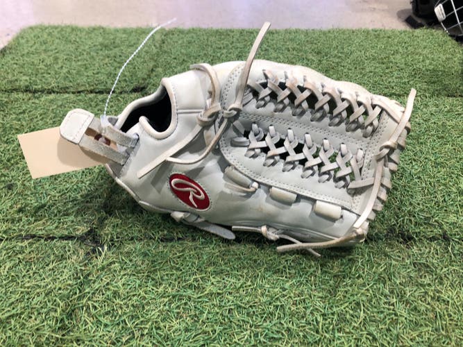 White Rawlings Liberty Advanced RH Infield Softball Glove 12.5" (Used)