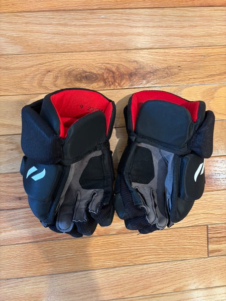 9" (Used) PURE HOCKEY PHX ELITE HOCKEY GLOVES - YOUTH