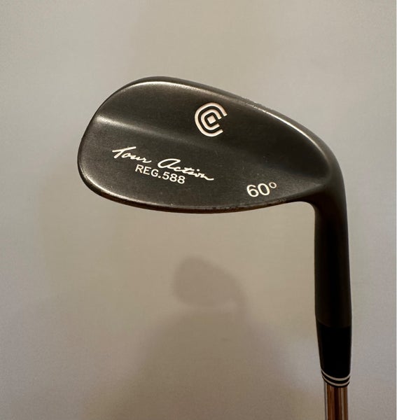 Men's Cleveland tour action Right Handed Wedge Stiff Flex 60 Degree Steel Shaft (Used)