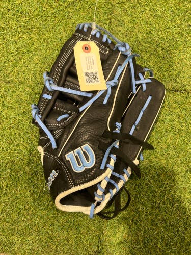 Black Wilson A950 RH Outfield Baseball Glove 12.5" (Used)