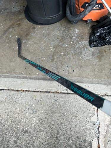 Senior Bauer Vapor ADV Right Handed Hockey Stick Toe Pattern 82 Flex Pro Stock (Used)