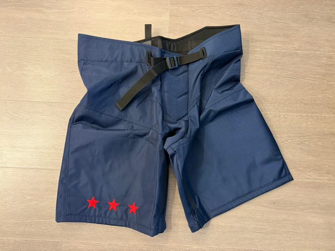 Warrior Covert QRE Pro Girdle/Pants shell Medium Navy w/ stars - Washington Capitals Pro Stock (New)