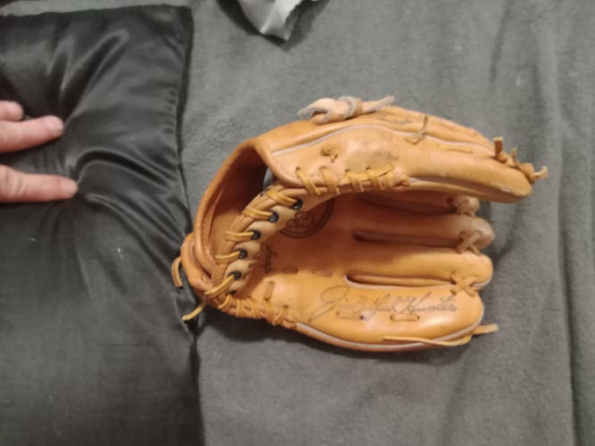 Wilson RH Outfield A2160 Baseball Glove 8.5" (Used)