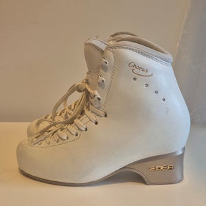 Edea Chorus Figure Skating Boots - Size 240 B  Excellent Support