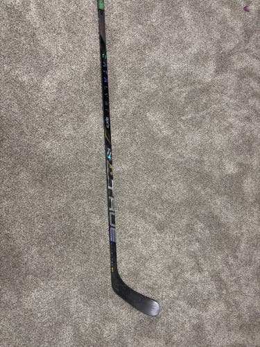Senior True Catalyst 9x3 Left Hand Hockey Stick T90T 65 Flex (Used)