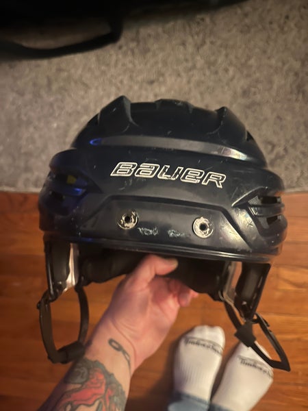 Medium Bauer Re-Akt 95 Helmet (Used)