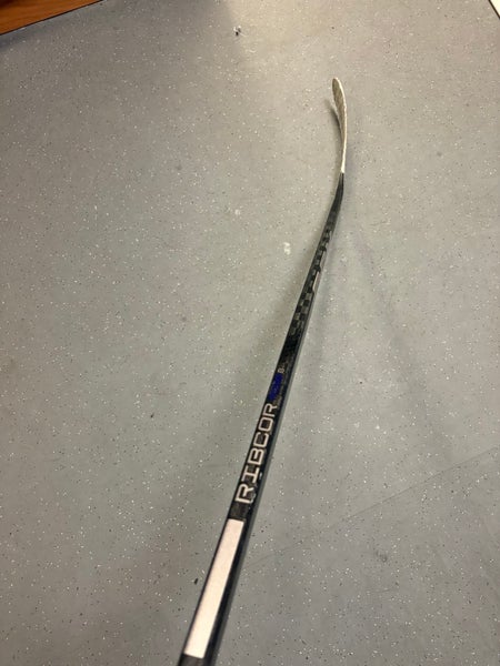 Junior CCM Ribcor Trigger 8 Right Handed Hockey Stick P28 40 Flex
