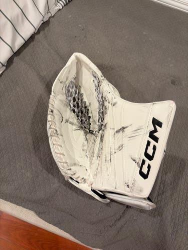 CCM EFlex 7 Full Right (Used) like new 580 Break