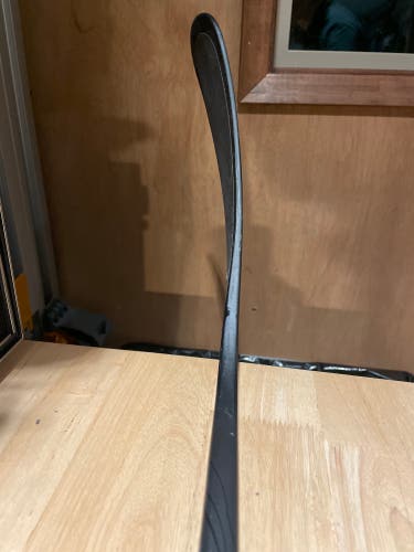 Senior Sher-Wood Rekker Legend Pro Right Handed Hockey Stick PP90MX 75 Flex (Used)