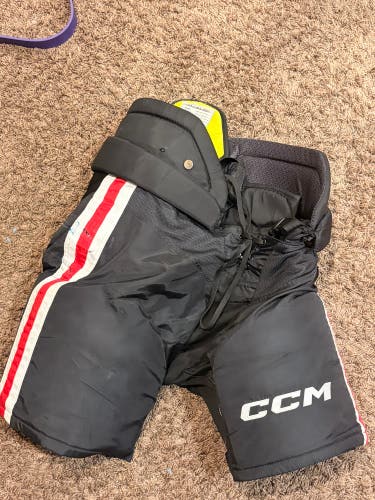 CCM HPTK Blackhawks Pro Stock Hockey Pants Senior Large (Used)