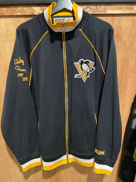 Black Men's Large CCM Jacket (Used)