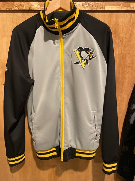 Gray & Black Reversible Large Men's Pittsburgh Penguins team jacket (Used)
