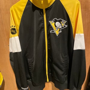 Black Large Men's Mitchell & Ness (Used)
