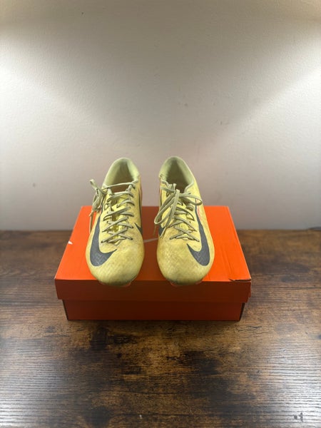 Orange Men's Size M 8.5 (W 9.5) Nike mercurial Vapor 16 Cleats KM FG/AG (Used)