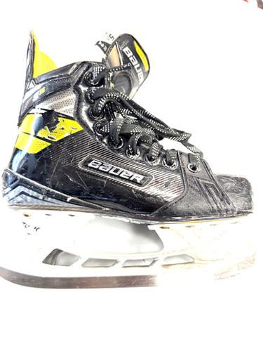 Used Bauer SUPREME 3S Intermediate Hockey Skate Intermediate 5.5 11860-S000305444