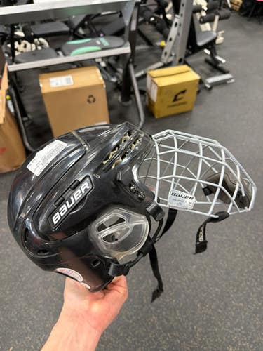 Used Bauer Hockey Wire Mask Black LG 11337-S000480926