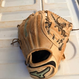 Mizuno Classic RH Infield Softball Glove 12.5" (Used)
