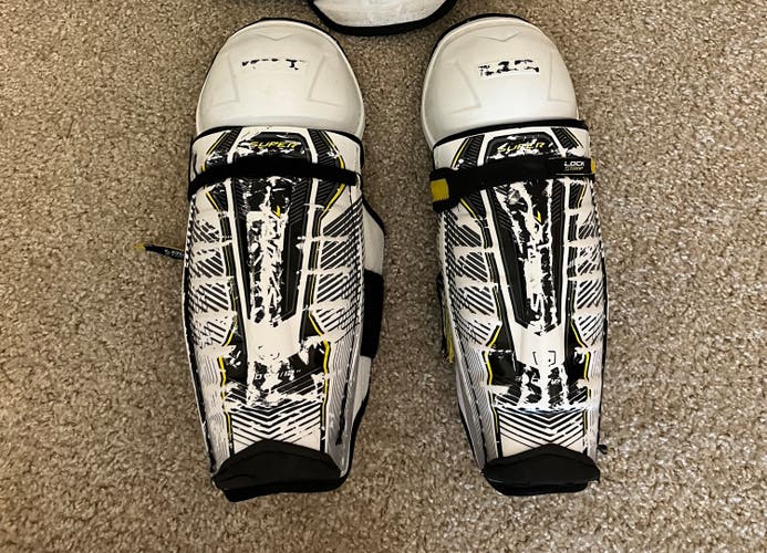 Junior CCM Super Tacks 12" Shin Pads (Used)