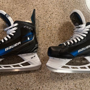 Black Bauer X Hockey Skates - Like New (2026)