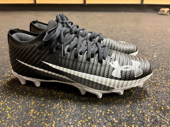 Men's Size M 9.5 (W 10.5) Under Armour Blur Low Top (New)