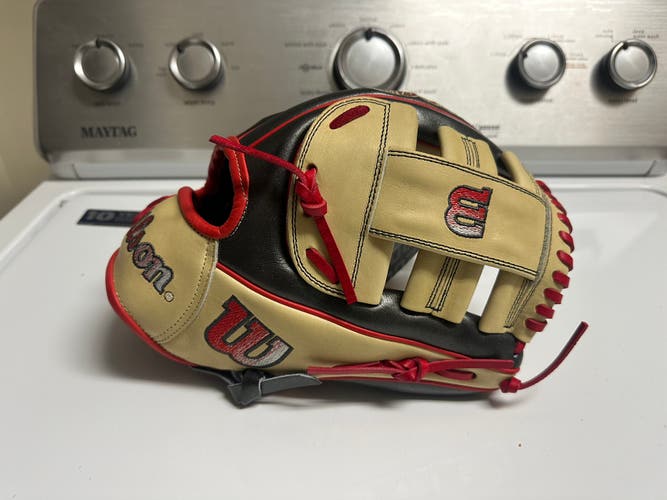 Wilson A2000 G4 11.5 NWT
