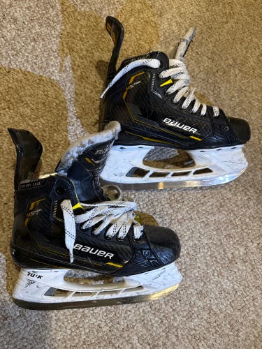 Black/Yellow 2022 Bauer Supreme M5 Pro Hockey Skates Regular Width Size 3 (Used)