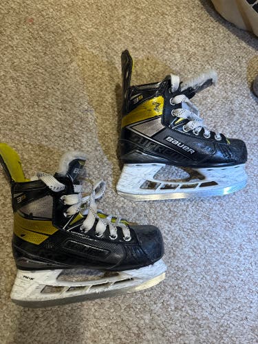 Black/Yellow 2020 Bauer Supreme 3S Hockey Skates Regular Width 13 (Used)
