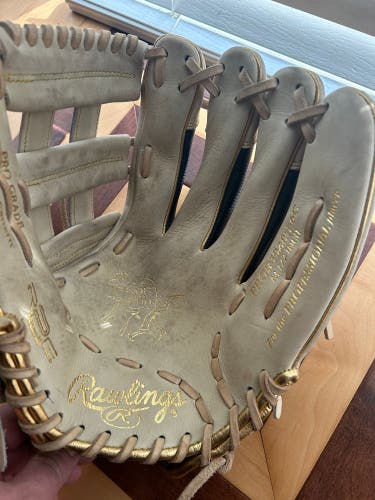 Rawlings Heart of the Hide RH Throw Baseball Glove 12.5"