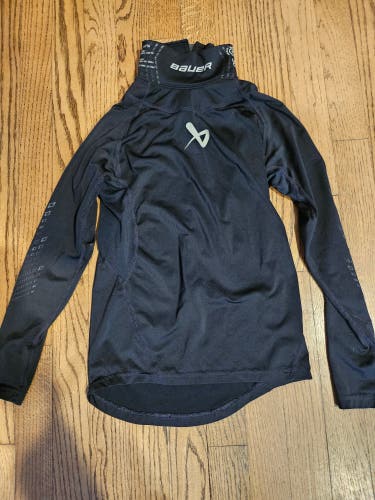 Bauer Youth XS Compression Shirt w/ Neck Guard (Used)
