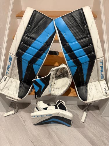 31" 2025 True Catalyst Px3 Regular Goalie Full Set (Used)