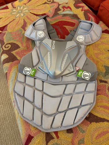 Small/Medium Maverik Mx Chest Protector (Lacrosse Goalie) (Used)