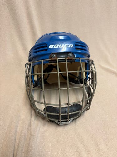 Medium Bauer HH4000 Helmet (Used)
