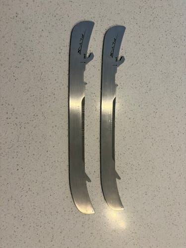 Bauer Fly-X 246 mm (Used)